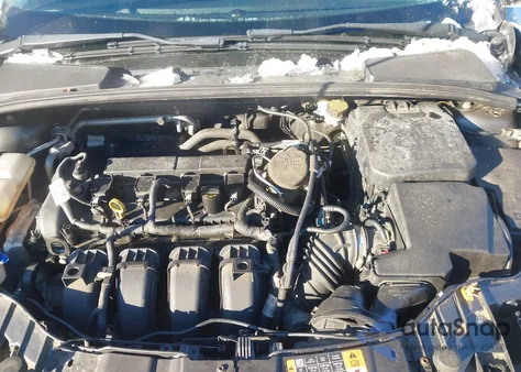 2016 Ford Focus Se z USA, uszkodzony, nr VIN 1FADP3F23GL259233